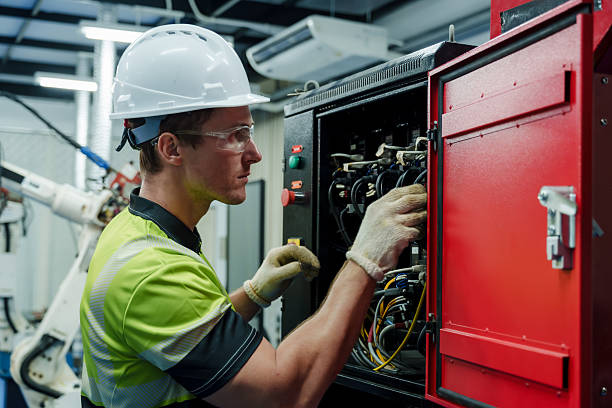24/7 Emergency Emergency Electrician experts in Skyline-Ganipa, NM